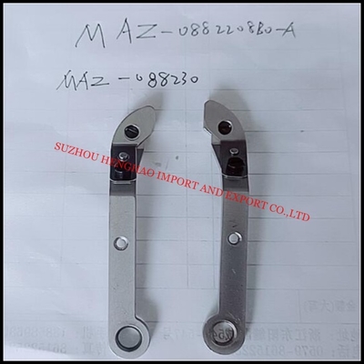 Industriële naaimachineonderdelen uit China, naaldgatgids, verplaatsend mes, grote knop oppakvoet HS-code:84529099