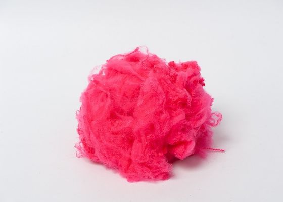 2.5Dtex 51mm Rode Maagdelijke de Polyesterstapelvezel ISO9001 van de Polyester Grondstof